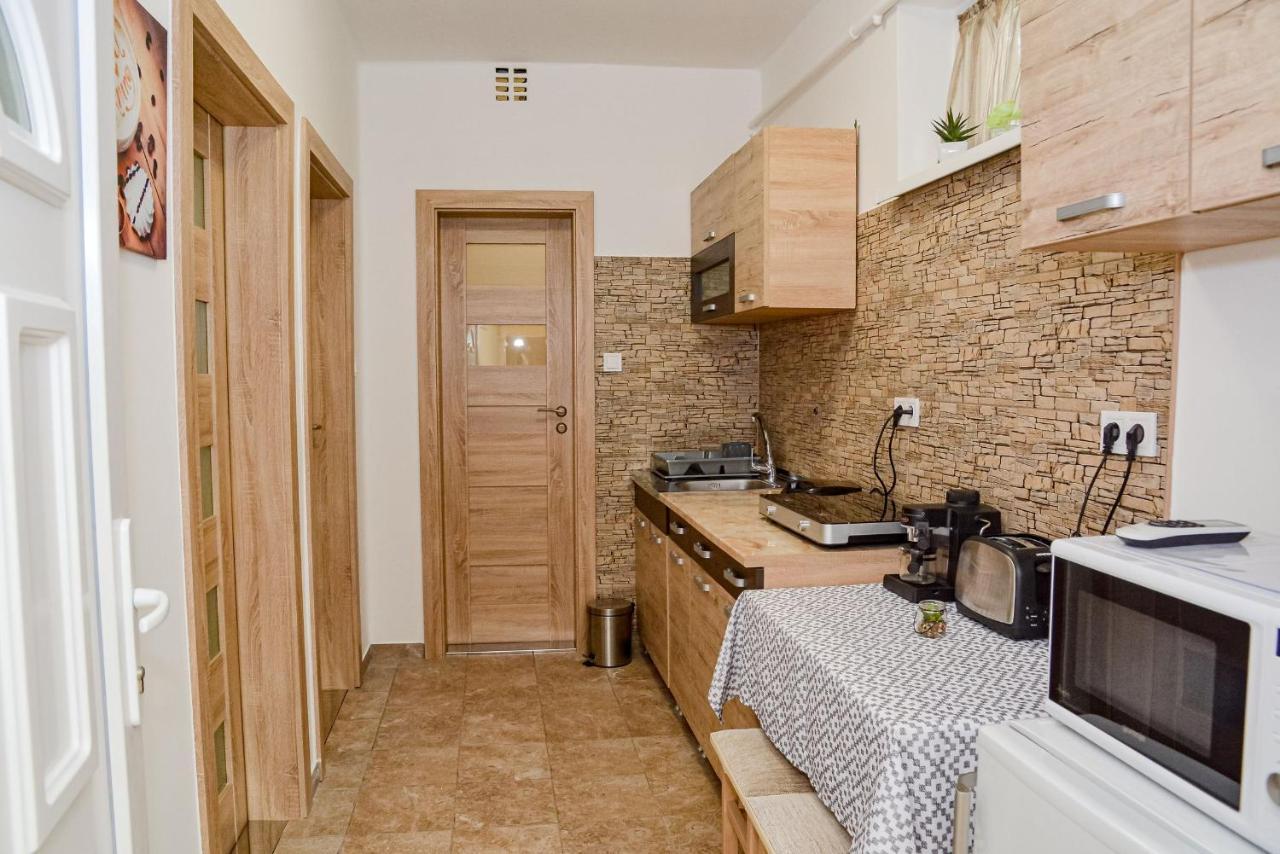 Krisztina Apartman 81 Гайдусобосло Екстер'єр фото